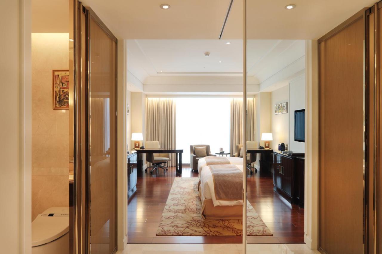 Hotel The Okura Prestige Tchaj-pej Exteriér fotografie A suite at the Mandarin Oriental, Munich