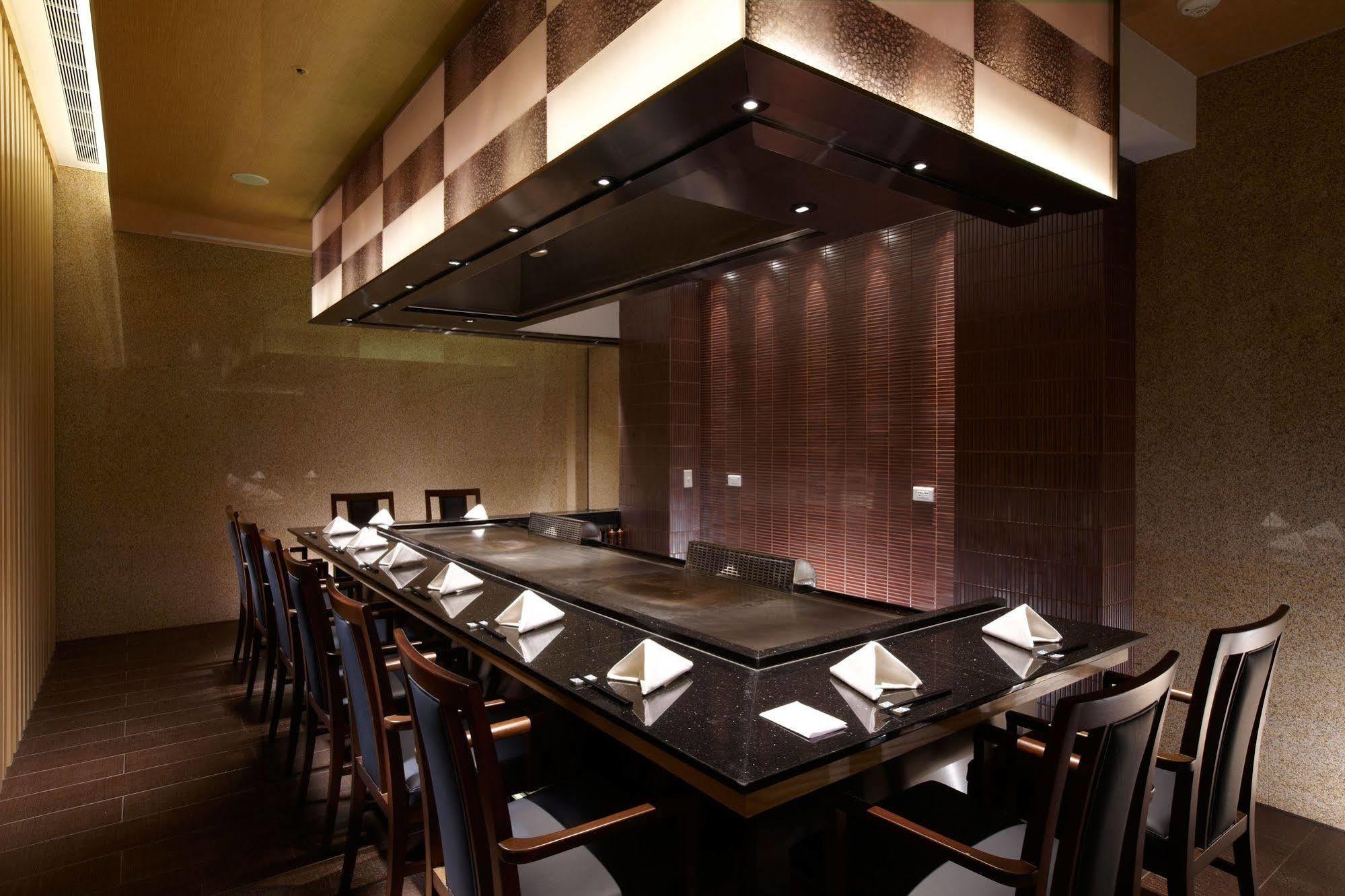 Hotel The Okura Prestige Tchaj-pej Exteriér fotografie Teppanyaki restaurant in Tokyo